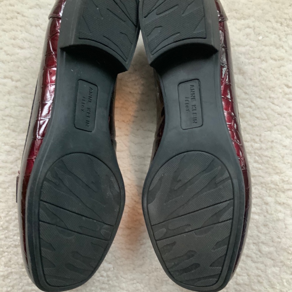 ANNE KLEIN IFLEX BURGUNDY KAMEDEN LOAFERS SHOES - Picture 5 of 8